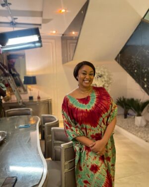 Munachi Abii Instagram - Hey, have you gotten a chance to see #rosesandivy yet? 
Who thinks Evelyn deserved better after everything, or did she get what she deserved ?