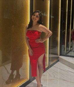 Actress Muskan Bamne HD Photos and Wallpapers January 2025