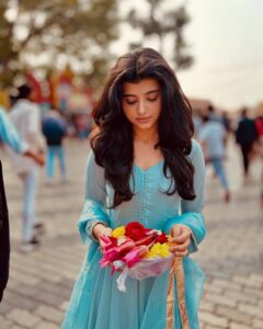 Actress Myra Singh HD Photos and Wallpapers April 2025