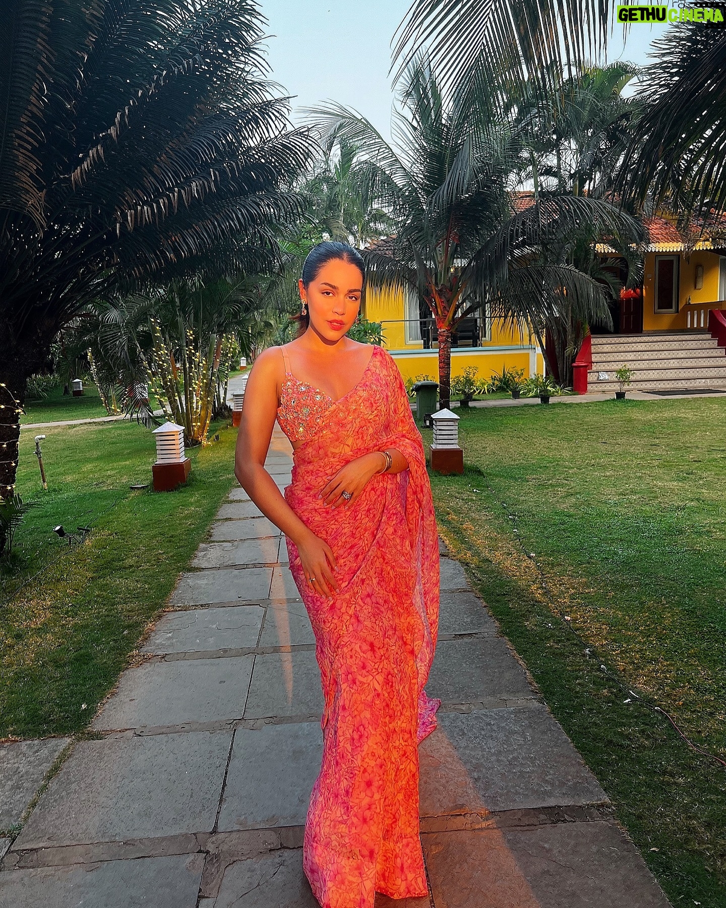 Naila Grrewal - 17.2K Likes - throwback to the most gorgeous golden hour glow in goa 🦩🌞
.
.
.
.
.
.
#photooftheday #photography #ootd #throwback #goldenhour #pinkhues #tuesday #mood #nailagrrewal