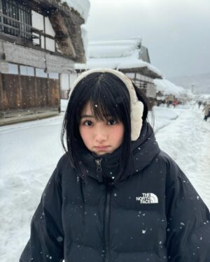 Nanoka Hara Instagram - あけましておめでとうございます！

2025年もよろしくお願いします。
いい1年にするぞー！！