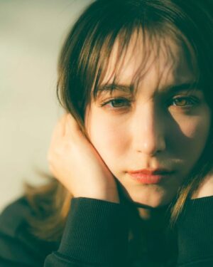 Naomi Trauden Instagram - 先日、撮影後に @endoyuki さんが撮ってくれた📷

陽の角度でトラちゃんの瞳の色が変わるのいいよね、と言われて嬉しかった日☺︎