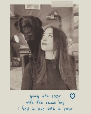 Nastassja Strobel Instagram - Mach mich bereit für 2025 

Hab die ersten Tage aber erstmal ruhiger angehen lassen - hauptsächlich nur mit Dean, der übrigens meinen Trex geklaut hat!

Frohes Neues Jahr euch allen ♥️✨