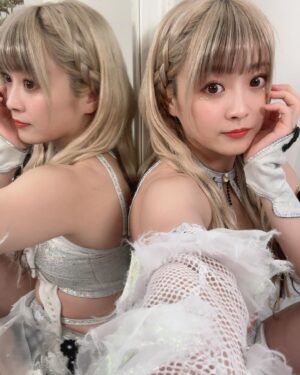 Natsumi Maki Instagram - ぽいが、2人！？👭🪄
ってのは冗談で...
あのね、ずっと載せ忘れてて本当に本当に申し訳ないのだけども....みんなからのファンレターたくさん届いてるだよぉ🩷
ちゃんと読んでる！！！！

ありがとうっ🥰
#なつぽい #natsupoi