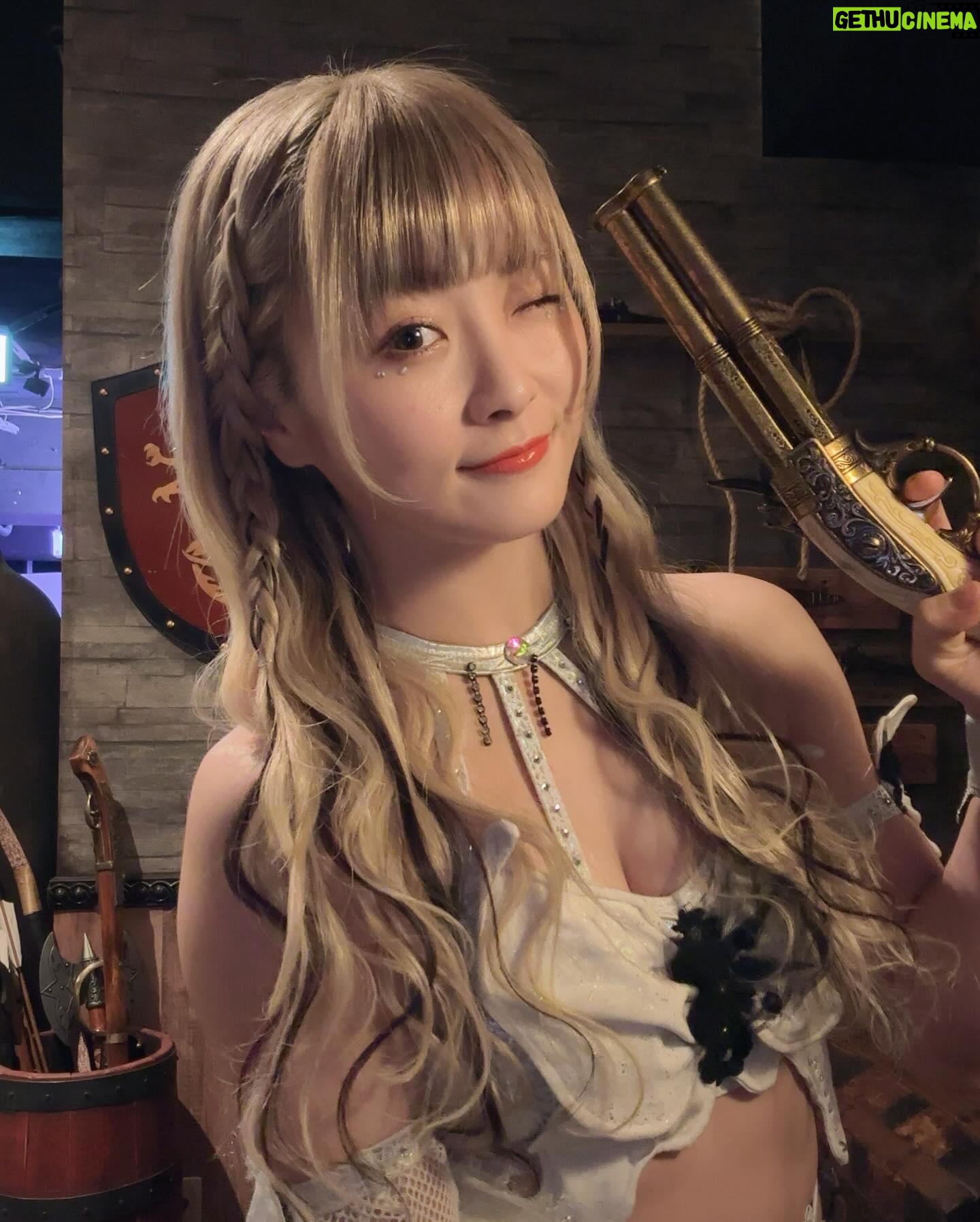 Natsumi Maki - 7.1K Likes - この白コス超お気に入りっ🤍🤍
また新しいコスチューム作ろうとも思ってる...🤐
次は何色にしようかなぁ〜
ばきゅん🔫💫
#なつぽい #ぽい族 #natsupoi #スターダム #stardom