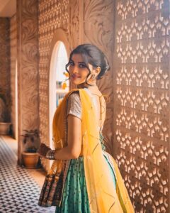 Actress Navika Kotia HD Photos and Wallpapers January 2025