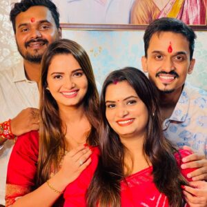 Neelam Giri Instagram - Happy Raksha Bhandhan …❤️💐🎁