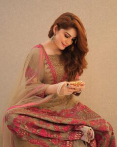 Actress Neelam Muneer HD Photos and Wallpapers February 2025