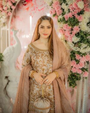 Neelam Muneer Instagram - Starting my new chapter of life with ‘Bismillah’🤲🏻🕊️
Remember us in your prayers.🤍

Outfit: @harisshakeelofficial 
Makeup: @rabiaanumsalon 
Jewellery: @nationaljewellersofficial 
Styling: @stylebykiranraza 
Photographer: @abdulsamadzia