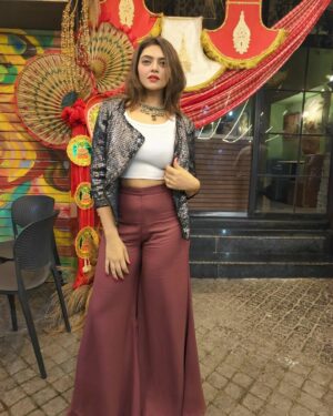 Neha Amandeep Instagram - শুভ সপ্তমী ♥️✨
.
.
Clicked by the one and only😏😏😝😝 @soumojeet_adak 
.
.
.
.
.
.
.
#kolkata #durgapuja #fashion #instagram #photooftheday #photoeveryday #instagood #like #viral