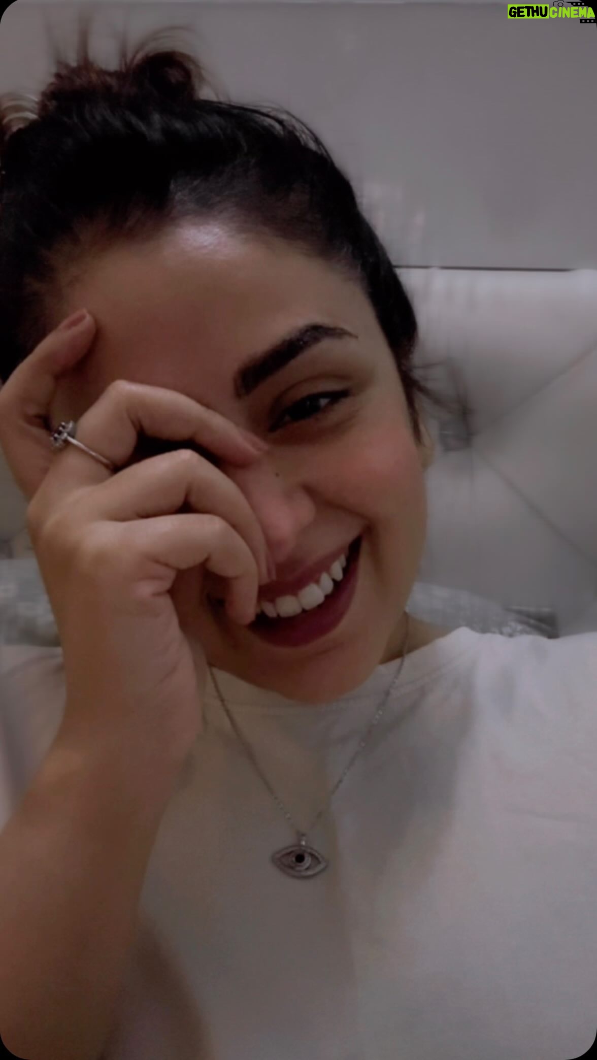 Neha Sargam - 210.9K Likes - This song has a whole different “व..ताााावरण “ about it🤌🏻
#2025 aa gaya ahista ahista🫶🏻🌸
.
.
.
P.S. I know the history about this song so plz save it!🤓
#tujheapnabananekikasam❤️
