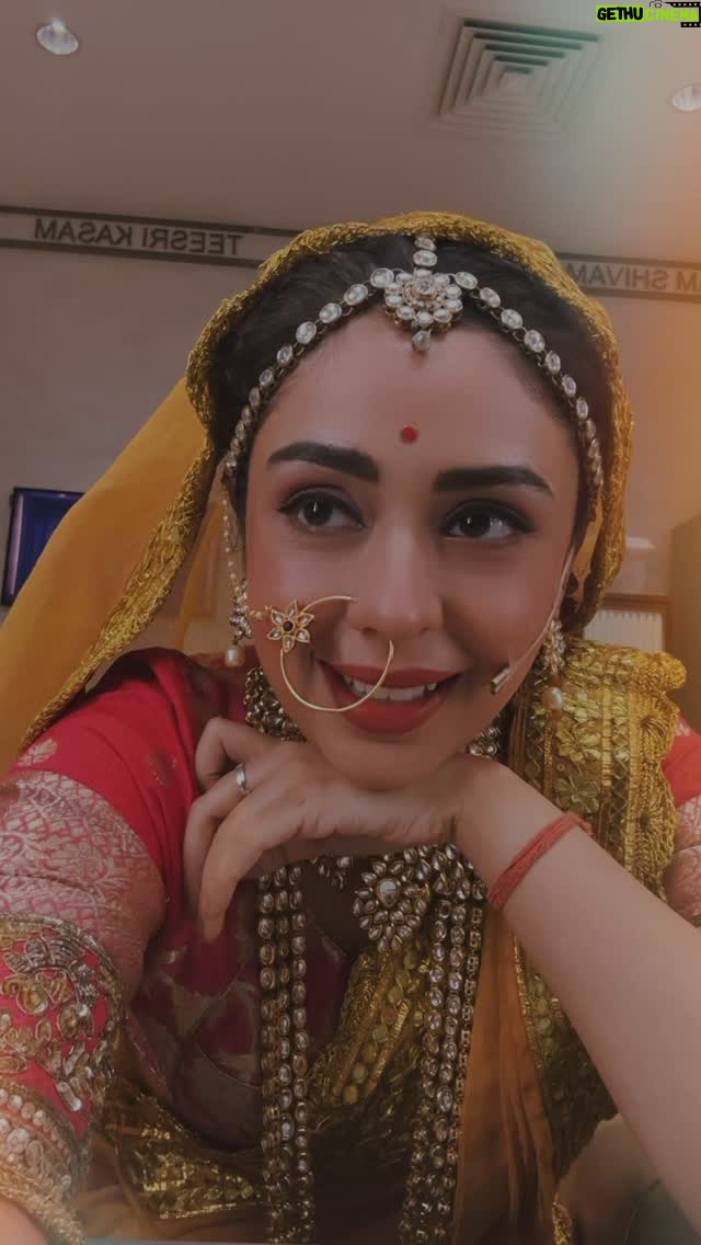 Neha Sargam - 165.6K Likes - Uff hai ye line uff
Such Bhojpuri songs are love ♥️
P.S. I promise I’ll learn the whole song!