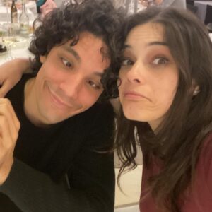 Neva Leoni Instagram - ✨The end✨
Ho già detto che mi sono trovata benissimo? Che le persone con cui ho lavorato sono strepitose? Che mi sono divertita tantissimo e che lo rifarei mille volte? L ho già detto?
Lo ripeto.
#ilpatriarca grazie immensamente di tutto♥️