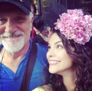 Nez Instagram - Daddy's little princess 

First man that I ever loved 💋 
@katipmehmet