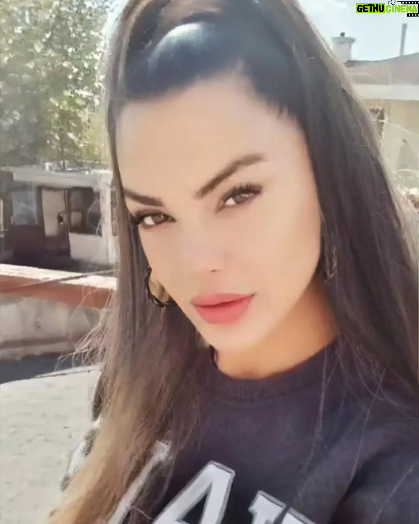 Nez - 1.3K Likes - She's looking at you kid👁️
#eyesthatspeak
#nezuluç
#2025iscoming