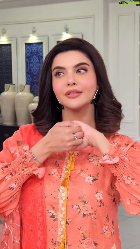 Nida Yasir - 7.4K Likes - Tangerine luxury lawn chickenkari with chiffon embroidered duppatta.bright and printed with only one slit and smoking balloon sleeves ready to face this summer
@ynida.clothing