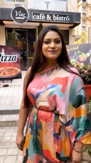 Nidhi Mahawan Instagram - Had a great afternoon brunch at @vinznutribowl .. Thank you for great hospitality and delicious food 🍲.. I loved the superbowl.. will surely visit soon and recommend it to all living nearby to Hiranandani Estate, Thane W
.
.
.
#vinzcafe #vinznutribowl #foodreels #cafe #trending #trendingreels #vinzcafe&bistro #thane #hiranandani #hiranandaniestate #thanewest #mumbaifoodie #thanefoodie #foodstagram #foodiesofinstagram #healthyfood #instafood #foodlovers #foodgasm #thanekar #mumbaidiaries #thanediaries