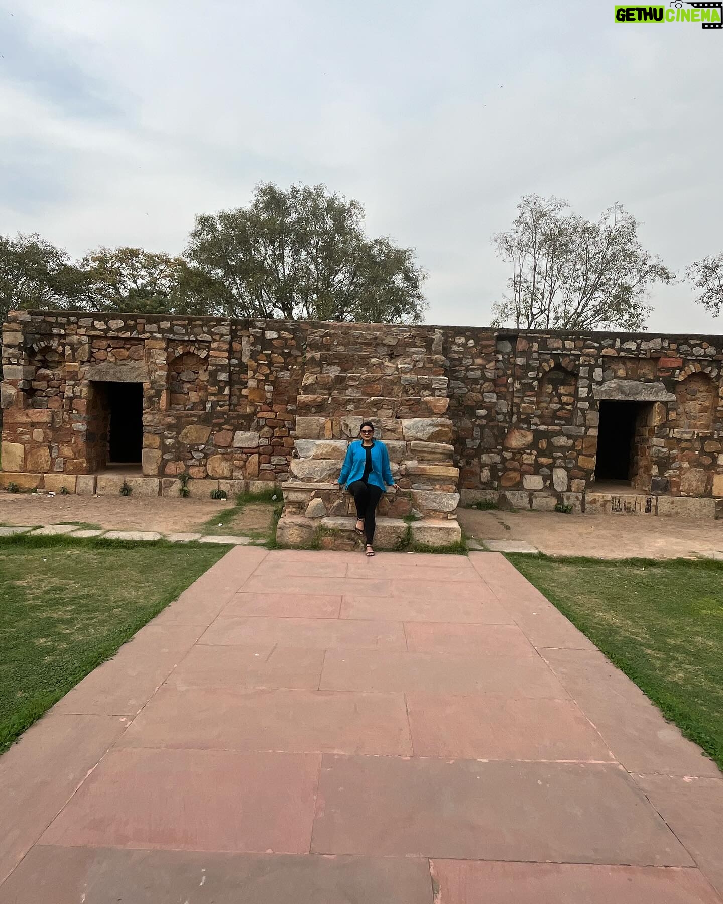 Nidhi Mahawan - 1.6K Likes - Photo dump Feb,2024