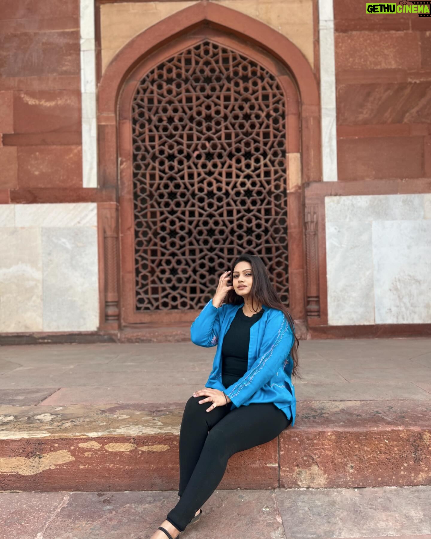 Nidhi Mahawan - 1.6K Likes - Photo dump Feb,2024