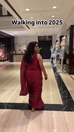Nidhi Mahawan Instagram - Walking into 2025 be like 🥰🥰

#goodvibes #bollywood #gratitude #indianactress #actress #friends #positivevibes