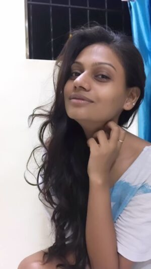 Nidhi Mahawan Instagram - Random Reels 🤓
.
.
#bollywood #reelkarofeelkaro #instagram #trendingreels #trending #instagood #indian #girls #indiangirls #beautiful #beautifulgirls #instadaily #photographylovers