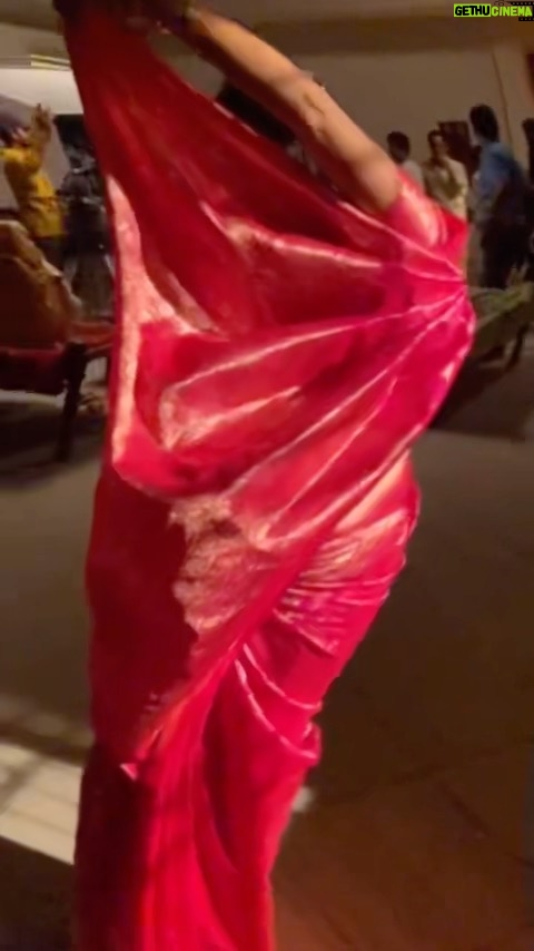 Nidhi Mahawan - 1.7K Likes - Did i do this right?? 

#trendingreels #trending #viral #saree #sareelove #ootd #waves #filter #reelitfeelit #instagood #instagram #instalike #instadaily #bollywood #bollywoodactress #indian #indiangirl #live #laugh #love #attitude #gratitude