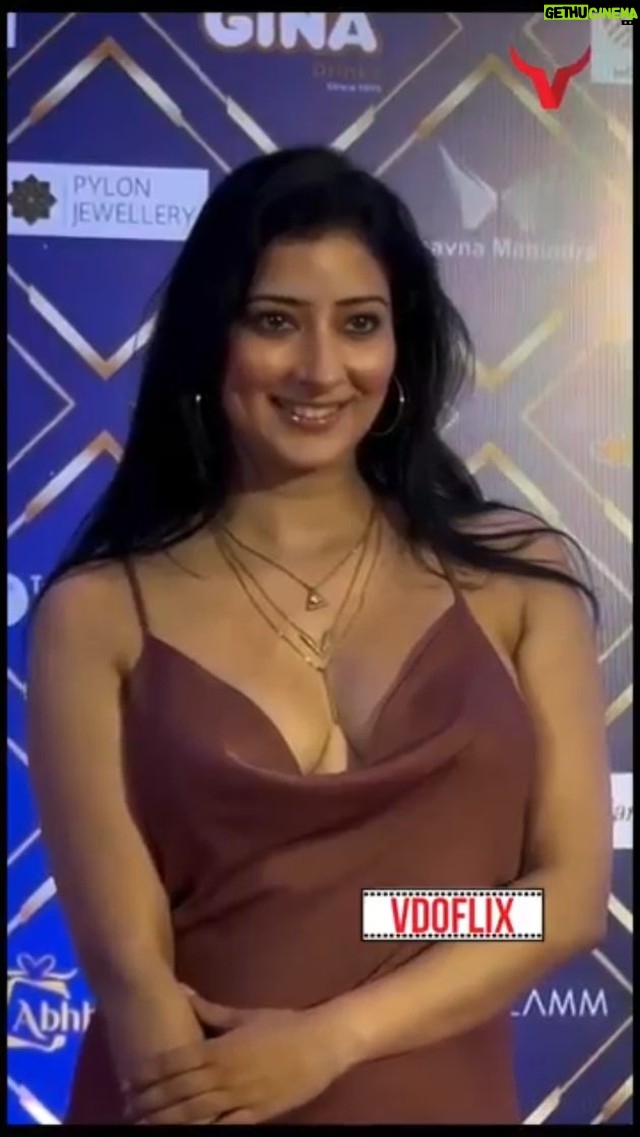 Niharica Raizada - 4.6K Likes - Niharica Raizada back in Desi Ghar!
#NiharicaRaizada