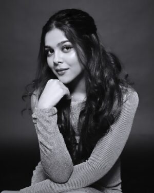 Niharika Chouksey Instagram - Saare Jahaan Main Dhoonda 🫠
Aakhir Main Khud Mein Hi Paaya 💕

📸 @ankitsahu8589 @unreel_ank 

#niharikachouksey #swipe #selflove #putyourselffirst