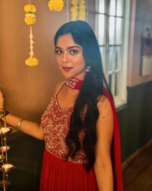 Niharika Chouksey Instagram - ♥️🎬

#niharikachouksey #swipe
