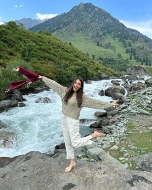 Nikeet Dhillon Instagram - Jannat for a reason 😍❤️ 
Running back to #kashmir the moment I get my next break 🙈🙈

#kashmir #pahalgam #betaabvalley #nature #sukoon❤️ #jannat #peace