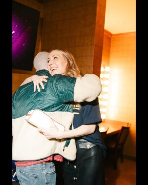 Nikki Glaser Instagram - The biggest tour of my entire life has officially begun. These past two weekends of The Alive And Unwell Tour were the best crowds of my career. I can’t wait to do like 150 more shows with you this year! I am so lucky.

📸 @maddiwaldo_media @shakycam_press @tylerbrianna.jpeg