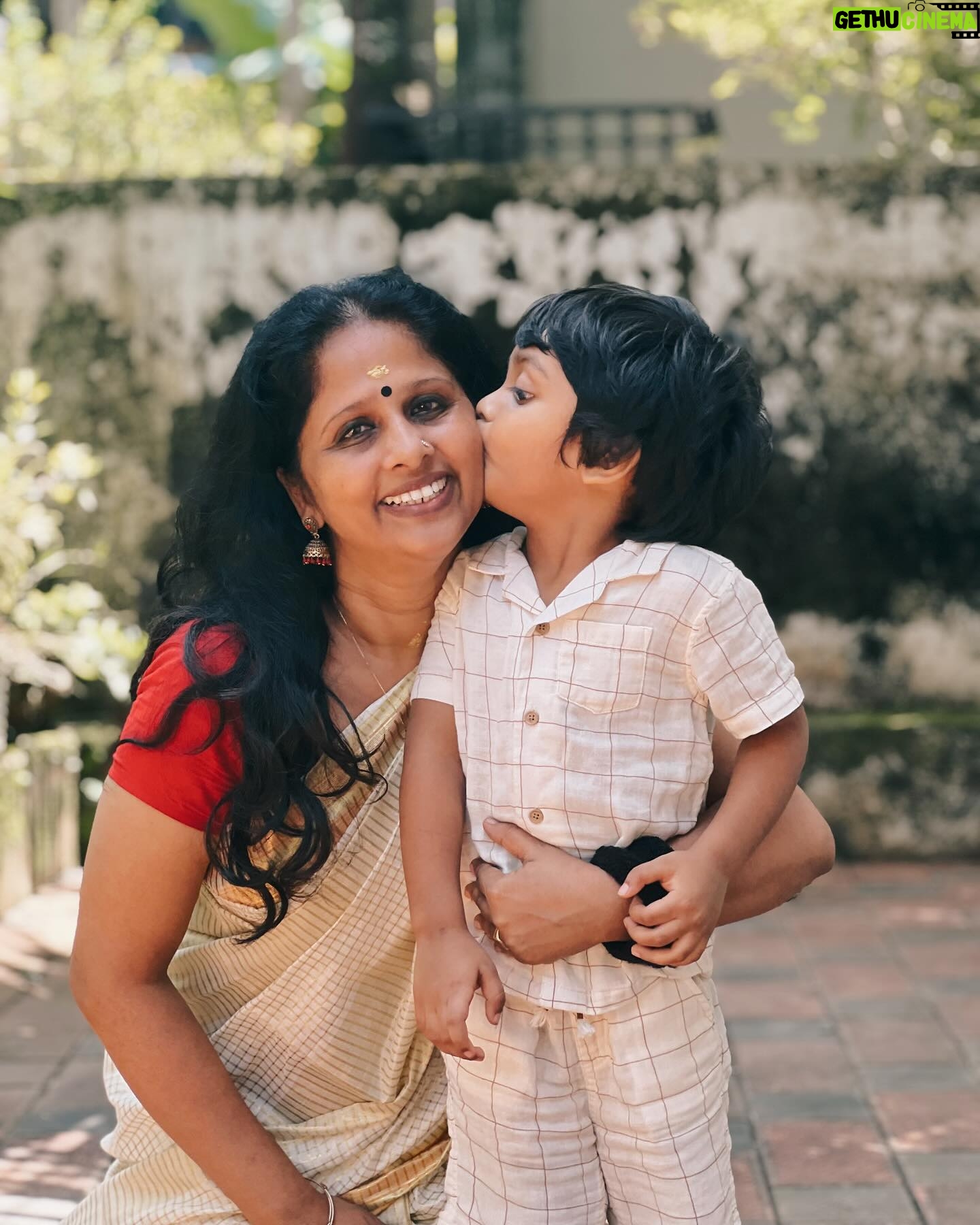 Nimmy Arun Gopan - 12.1K Likes - Bits and pieces ❤️
#family #onam2024 #throwback