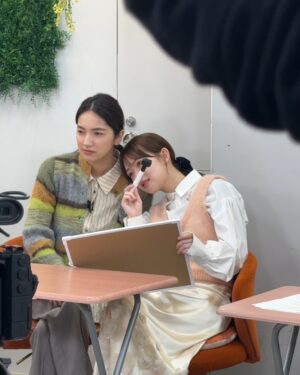 Nimura Sawa Instagram - 2024も終わりますね。
この一年、体感3ヶ月くらいで終わった気持ちです。

ドラマ「若草物語」放送も終わってしまいました👭🏻👭🏻
4姉妹を愛して頂いてありがとうございました！
また会いたいなと思える人たちに出会えて嬉しいです。
若草姉妹LOVE

今年も色んな人や感情との出会いがありましたが
振り返ると私にとってはご褒美のような一年でした。
改めてそばにいてくれる人や応援してくださる方々に感謝を伝えたいです。今年もどうもありがとうございました！
2025もどうぞ宜しくお願い致します！
心も体も忙しい年末年始ですが皆様が少しでも心休まる穏やかな時間が過ごせますように。。
良い時間を過ごしてくださいませ🫶🏻🫶🏻🫶🏻🫶🏻🫶🏻