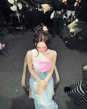 Ningning Instagram - 진짜 내 첫사랑~~💕