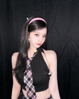 Ningning Instagram - 진짜 내 첫사랑~~💕