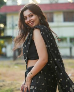 Actress Niranjana Anoop HD Photos and Wallpapers March 2025