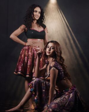 Nisha Guragain Instagram - The most exciting dance video is coming tomorrow! Any guesses on the song? 😉🫶🏻

.
.
.
#itsmesana #sanafam #nishaguragain97  #comingsoon #dancevideo #bff