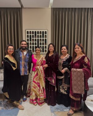 Nishtha Gandhi Instagram - The year of firsts encapsulated in a post 🫰🏾❤️✨.
First Lohri ✨.
Makeup @rarebeautybypriya .
.
.

.
#lohri #lohricelebration #indiancouple #newbride #yearoffirsts