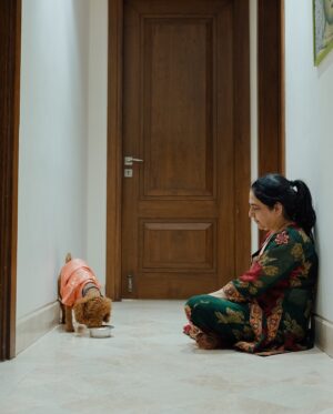 Nishtha Gandhi Instagram - Mehendi moodboard: Prints, hues of green, laughter in every frame, tears in some and a cute furry friend stealing the show. Just some of the images that made my mehendi how it was ♥️
Photos: @weddingrams 
Bride’s outfit: @kalista.official 
MUA: @sanyaamanocha 
Mehendi: @lalitbridalmehandiartist 
Jooti: @5_elementsbyradhikagupta 
.
.
.
#mehandi #mehendioutfit #shaadikaseason #punjabiwedding #weddingrituals 
#vintageaesthetic #indianweddinglook