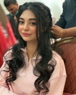 Noor Khan Instagram - 💅🏼