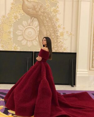 Noor Khan Instagram - 🌹 
@atelierzuhra 
@raoalikhan