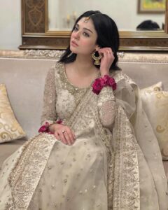 Actress Noor Khan HD Photos and Wallpapers August 2024