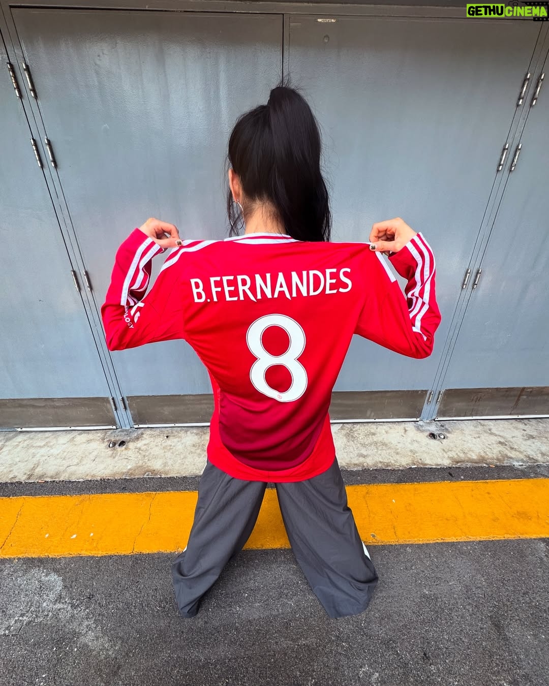 Oh Ha-young - 51.8K Likes - We are United ⚽️
Wear United ❤️🔥