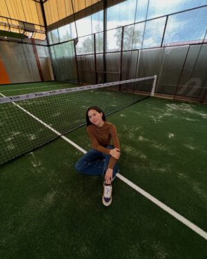 Olivia Jensen Instagram - Yuhuu bentar lagi soft opening nih @soulpadelclub 🎾✨💕