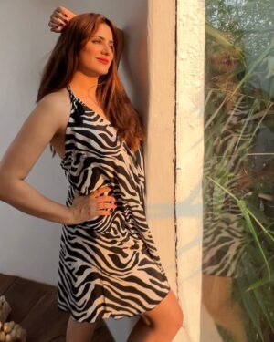 Onima Kashyap Instagram - Escaped the chaos, embraced the calm. 😎
@project_karjat 

#staycation #forest #narure #naturelovers #mumbaistaycations #villa #naturelovers #naturevilla