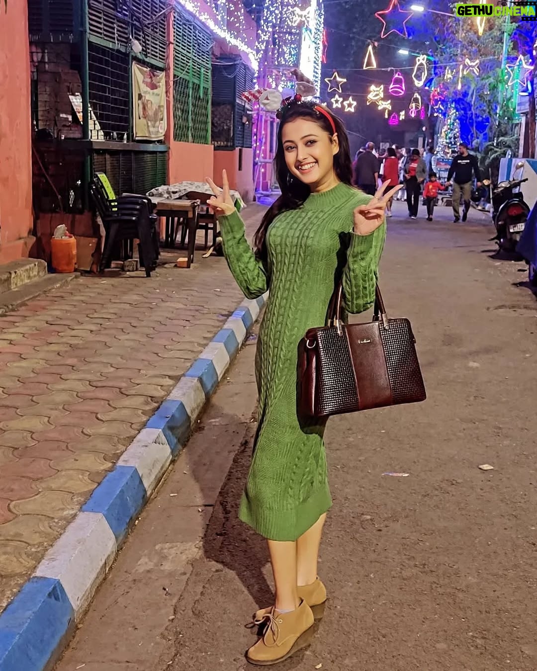 Pallavi Sharma - 22.6K Likes - Merry Christmas ⛄