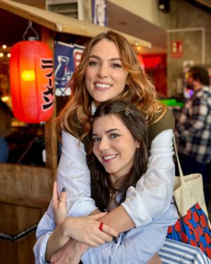 Paloma Bloyd Instagram - Diario de rodaje #MACHOSALFA con los mejores 💖