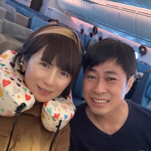 Pan Lingling Instagram - 31.12.2024 
Bye Singapore 🇸🇬 
Hello Korea 🇰🇷 
A cup of coffee upon arrival at the airport 🇰🇷

 #newyeareve 
#myfamilytrip 
#bondingtime 
#bye2024 
#southkoreatrip 
#黄世南 
#潘玲玲