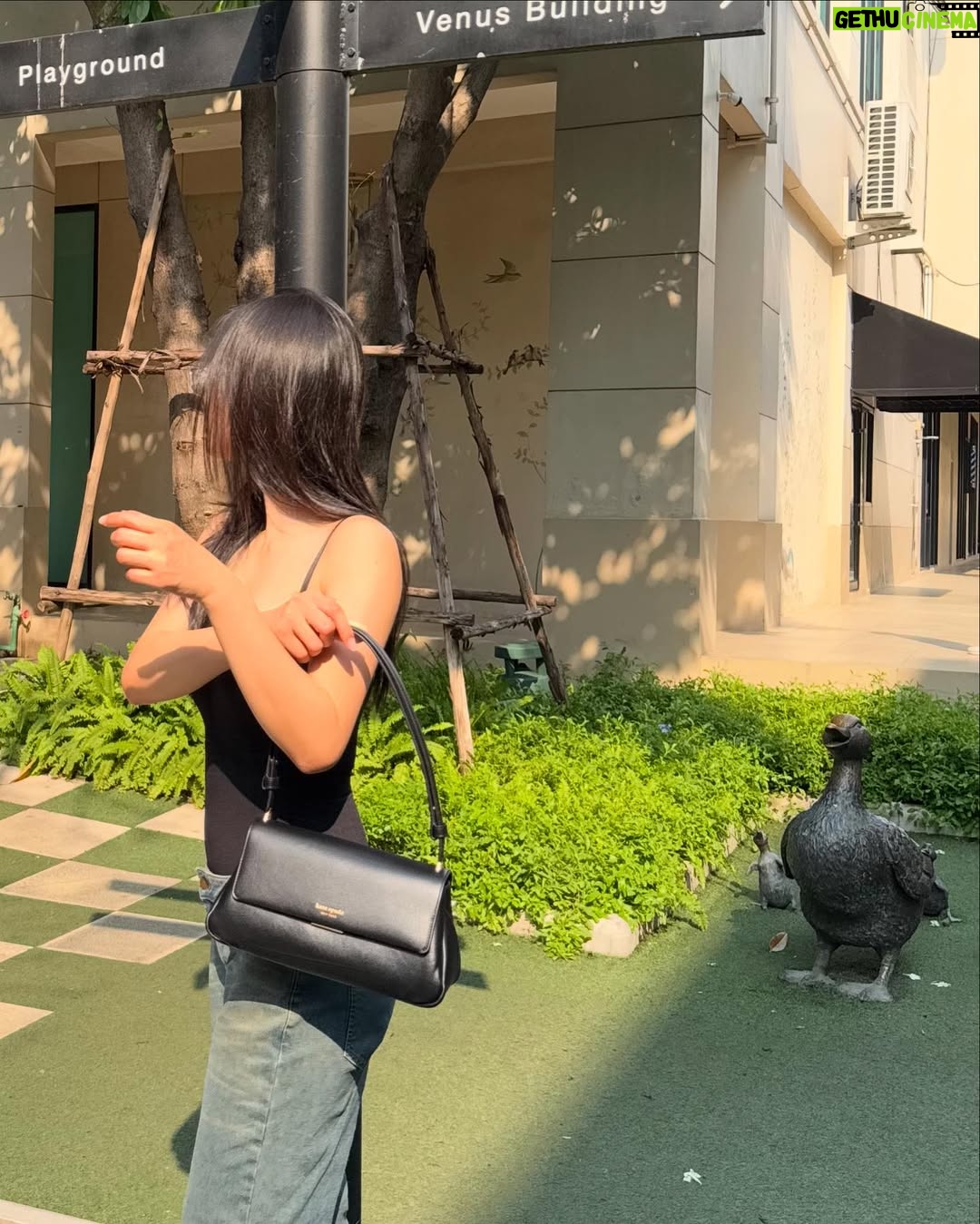 Pansa Vosbein - 307.1K Likes - 🐈⬛🪶
#katespadeTH