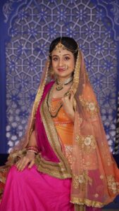 Actress Paridhi Sharma HD Photos and Wallpapers September 2025